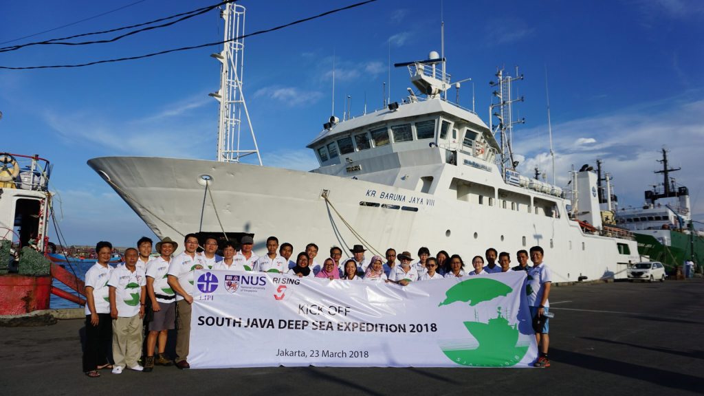 The scientific team in front of research vessel Baruna Jaya VIII before setting off.